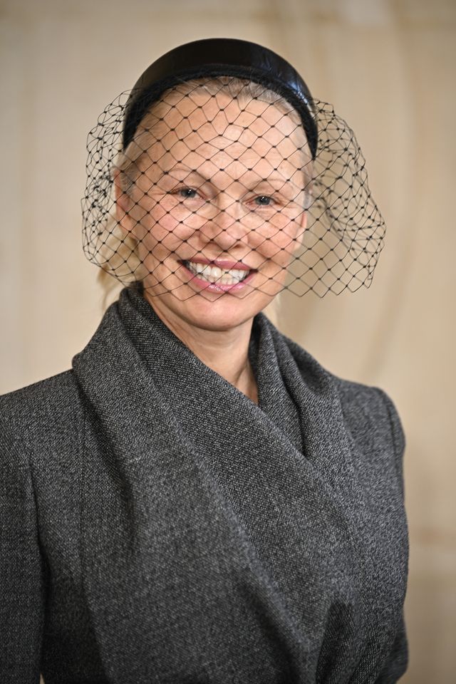 2025年1月パリコレでのパメラ・アンダーソン（4枚目）