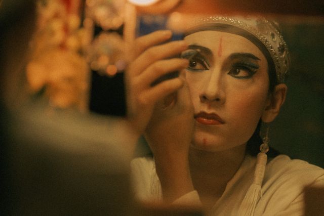 【10枚】美しい男性二人が運命的に出会う『ソン・ランの響き』場面写真（2枚目）