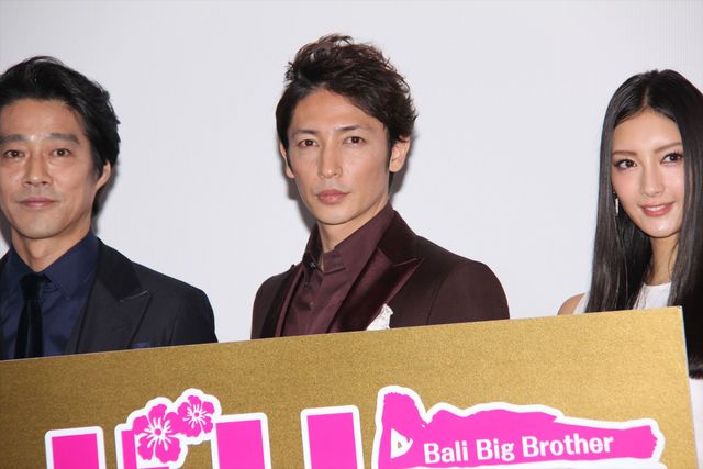 菜々緒の美脚！『神様はバリにいる』初日舞台あいさつフォトギャラリー（14枚目）