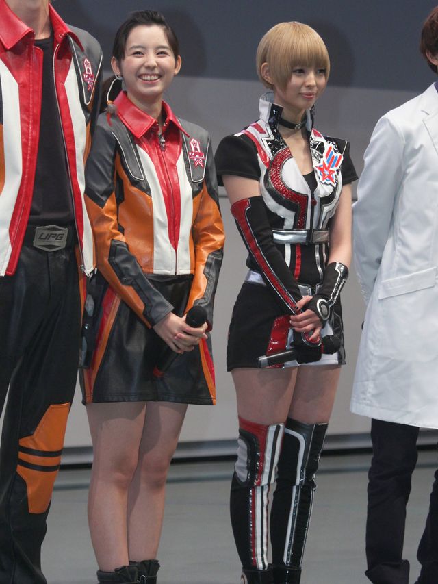 ウルトラマンタカミーの勇姿にウルトラ隊員もホレボレ！フォトギャラリー（10枚目）