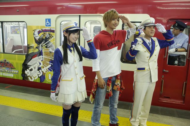 まいんちゃんこと福原遥の車掌姿！「スペシャルトッキュウレッシャー」出発式フォトギャラリー（10枚目）