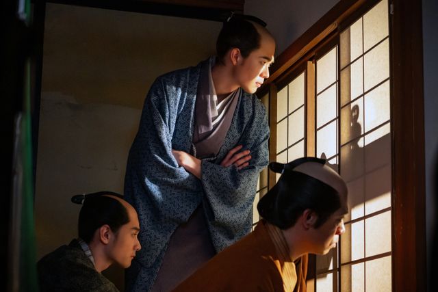 意知（宮沢氷魚）と誰袖（福原遥）愛の軌跡　「べらぼう」場面写真（7枚目）