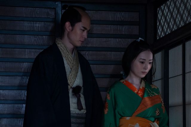 意知（宮沢氷魚）と誰袖（福原遥）愛の軌跡　「べらぼう」場面写真（11枚目）