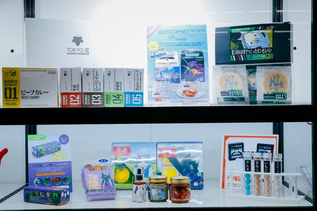 「EVANGELION:30+； 30th ANNIVERSARY OF EVANGELION」「EVA EXTRA 30」展示エリア＆出展ブース（18枚目）