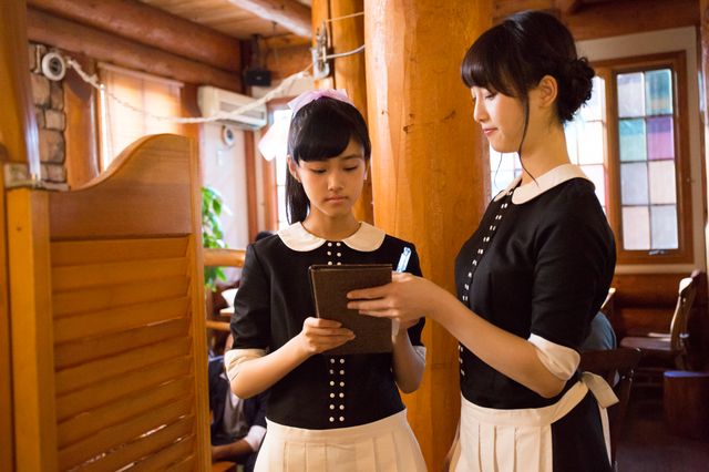 松井玲奈の制服姿！SKE卒業以来初の映画出演で！映画『はらはらなのか。』ギャラリー（5枚目）