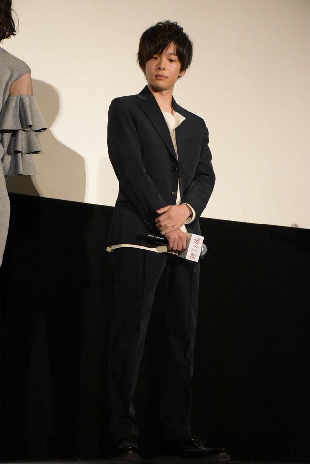 出産後の市川由衣、まさかのぎっくり腰！映画『愚行録』初日舞台あいさつフォトギャラリー（26枚目）