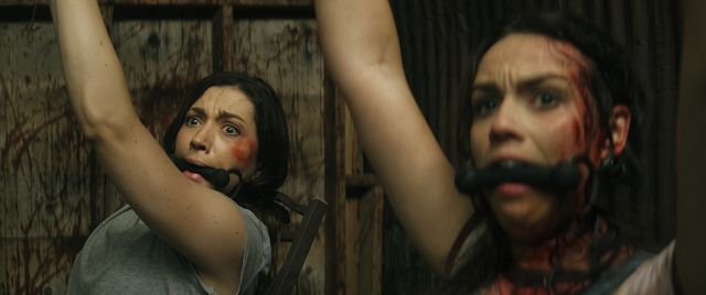 【12枚】男は喰い、女は飼う…カナダ発の食人ホラー『人肉村』：フォトギャラリー