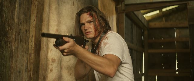 【12枚】男は喰い、女は飼う…カナダ発の食人ホラー『人肉村』（10枚目）