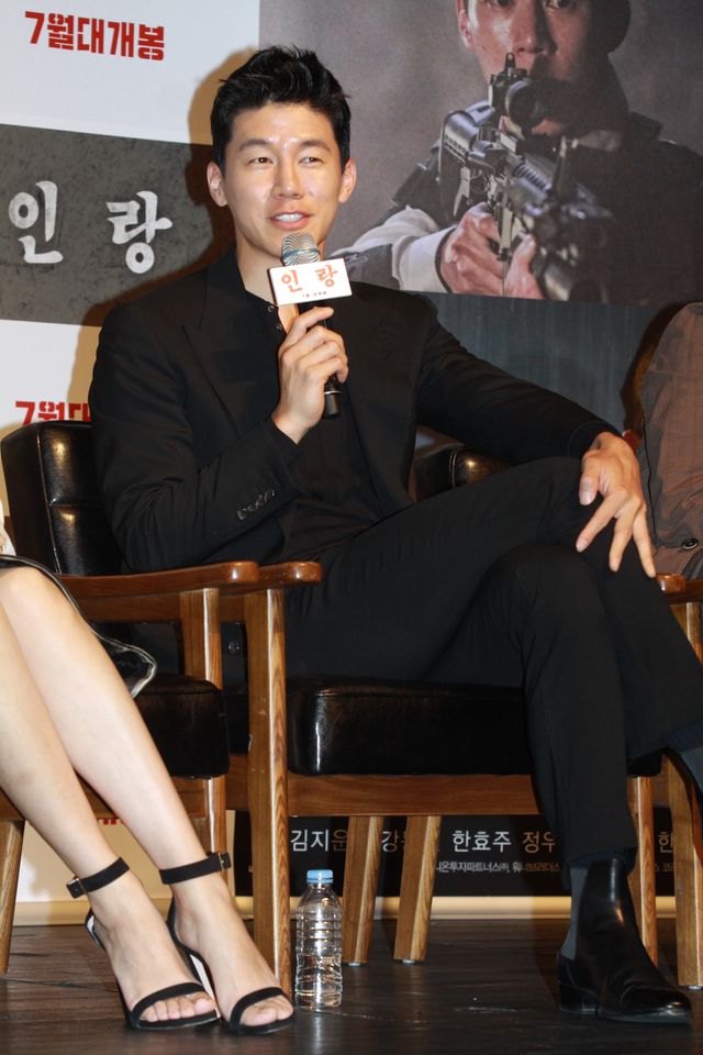 韓国実写版『人狼』会見にカン・ドンウォン、SHINee・ミンホ、チョン・ウソンらイケメン集結！（19枚目）