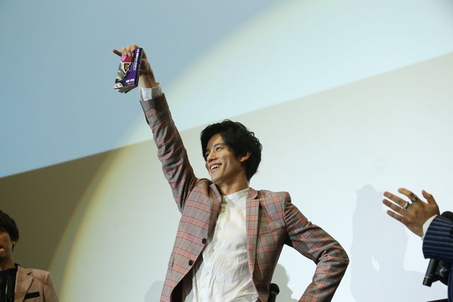 檀黎斗＆貴利矢、美しいラストにしみじみ…『仮面ライダーゲンムVSレーザー』初日舞台あいさつ：フォトギャラリー