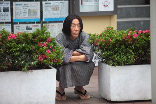 岸谷五朗が怪演！フォトギャラリー：フォトギャラリー