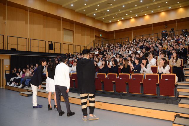 土屋太鳳、母校凱旋に「入試以来の緊張」　画像ギャラリー（11枚目）