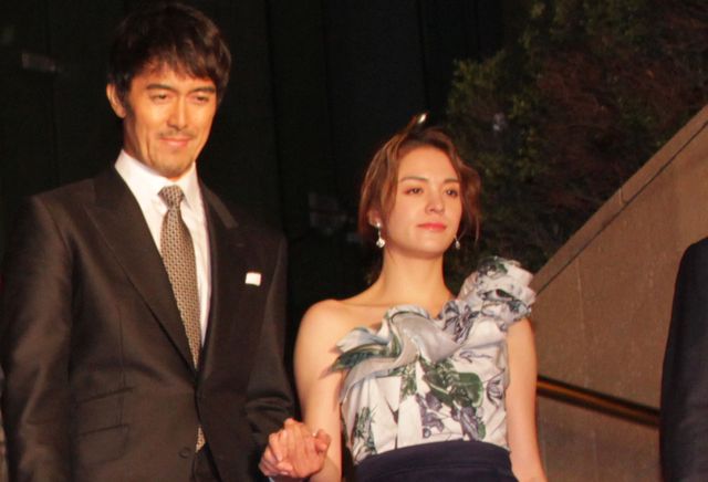 阿部寛、“楊貴妃”を華麗にエスコート!:フォトギャラリー