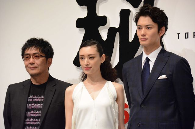 生田斗真、岡田将生、松坂桃李ら「第九」チームが集結！『秘密 THE TOP SECRET』完成報告会見ギャラリー（11枚目）