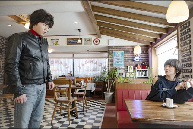 「不適切にもほどがある！」キョンキョンとの遭遇にムッチ先輩驚愕！第8話場面写真（2枚目）