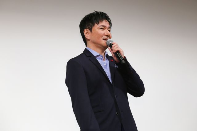 【画像】鈴木紗理奈、主演女優賞を獲得した映画舞台あいさつで感涙：フォトギャラリー