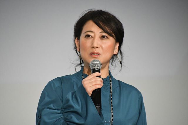 関ジャニ∞安田章大の笑顔！映画『嘘八百　なにわ夢の陣』公開記念舞台あいさつ（13枚目）