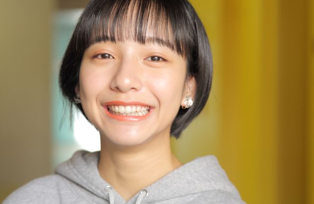 山之内すず