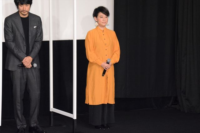 波瑠、松山ケンイチ、安田顕ら『ホテルローヤル』初日舞台あいさつに登場！（3枚目）