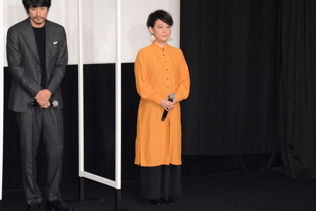 波瑠、松山ケンイチ、安田顕ら『ホテルローヤル』初日舞台あいさつに登場！（4枚目）