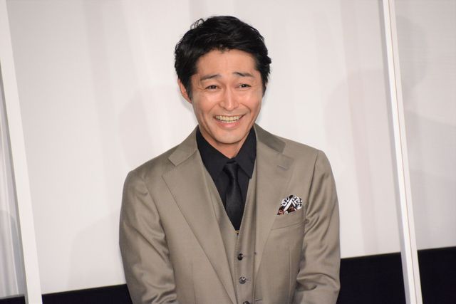 波瑠、松山ケンイチ、安田顕ら『ホテルローヤル』初日舞台あいさつに登場！（7枚目）