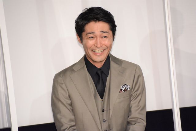 波瑠、松山ケンイチ、安田顕ら『ホテルローヤル』初日舞台あいさつに登場！（8枚目）