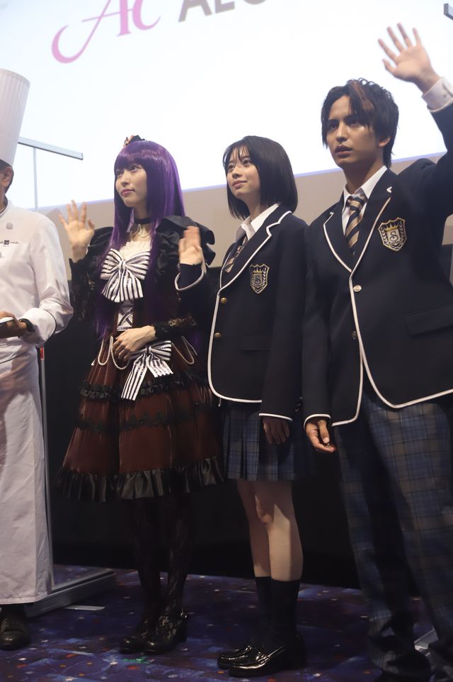 山口真帆、キュートなゴスロリ衣装姿！『ショコラの魔法』上映記念舞台あいさつ（5枚目）