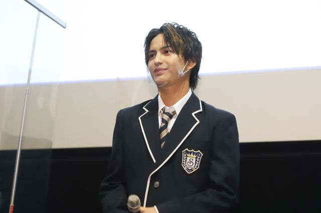 山口真帆、キュートなゴスロリ衣装姿！『ショコラの魔法』上映記念舞台あいさつ（11枚目）