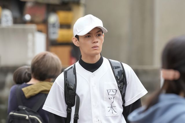 先輩にときめく結（橋本環奈）…朝ドラ「おむすび」第4回（4枚目）