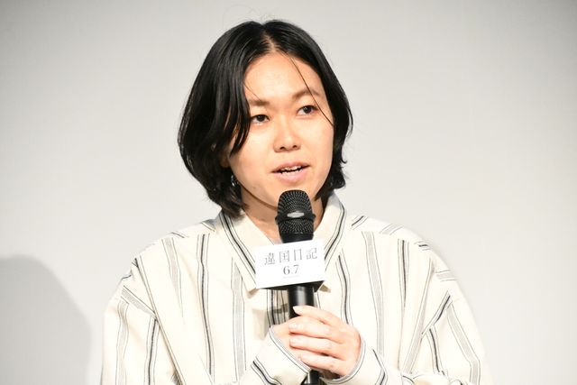 新垣結衣、オン眉＆指輪キラリ！夏帆と『違国日記』舞台あいさつ登壇（17枚目）