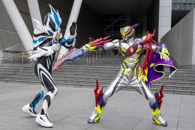 仮面ライダーノクス ミッドナイトシャドウ誕生！