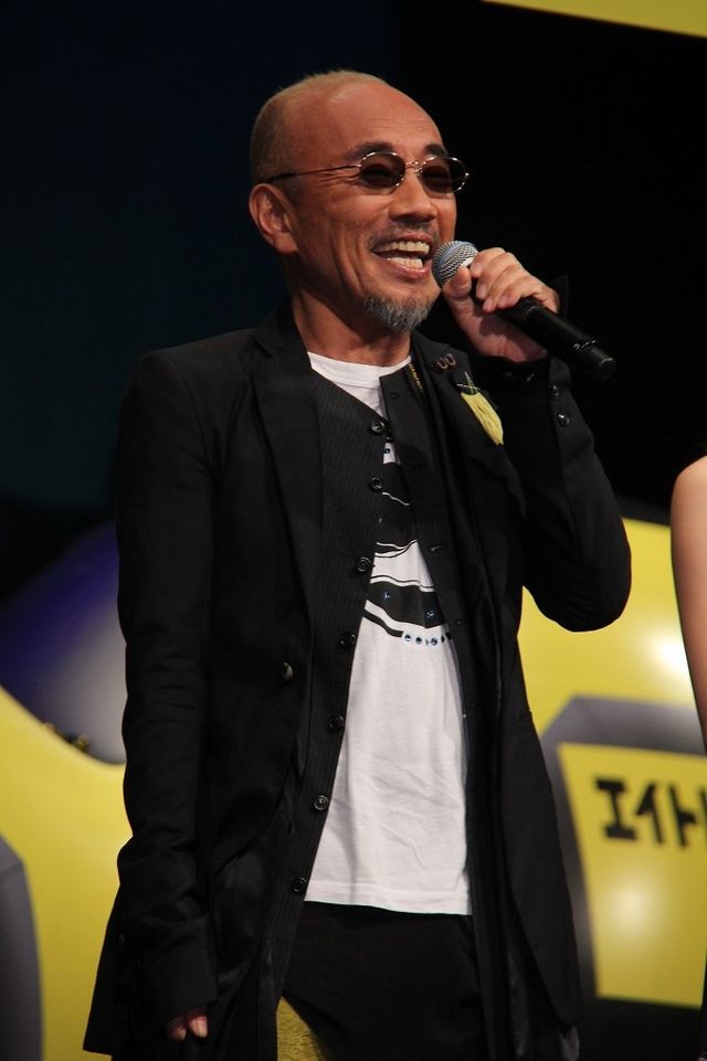 前田敦子、肩出しドレスで魅了！フォトギャラリー（6枚目）