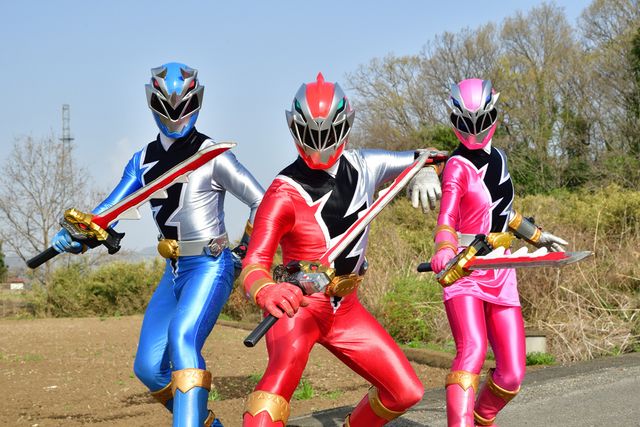 おかえり、リュウソウジャー！スピンオフ「騎士竜戦隊リュウソウジャー THE LEGACY OF The Master’s Soul」（3枚目）