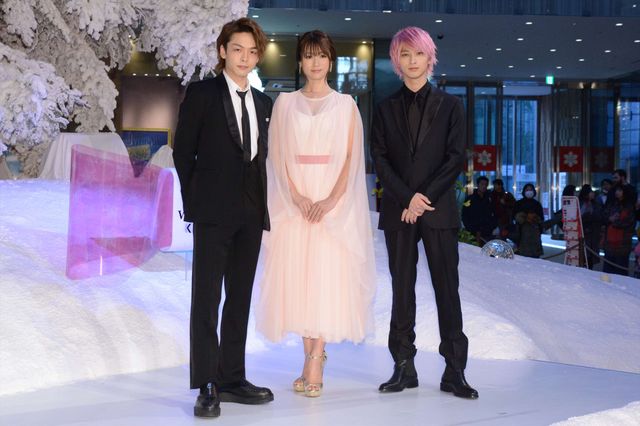 ドラマ「初めて恋をした日に読む話」深田恭子、横浜流星、中村倫也の美しすぎる3ショット！（11枚目）