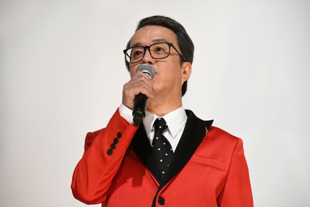 のん、昭和レトロなワンピース姿がキュート！『星屑の町』完成披露上映会（6枚目）