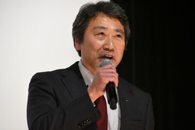 のん、昭和レトロなワンピース姿がキュート！『星屑の町』完成披露上映会（25枚目）