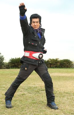 38年ぶりに本郷猛として仮面ライダー1号に変身した藤岡弘、