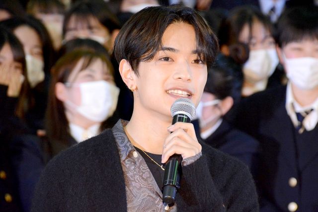 高橋恭平、女子校にサプライズ登場で黄色い悲鳴！映画『なのに、千輝くんが甘すぎる。』公開直前イベント（3枚目）