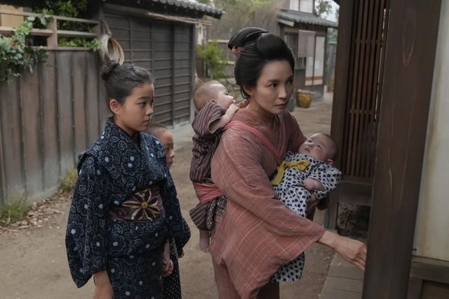 【画像8枚】朝ドラ「ブラッサム」清治（渡部篤郎）がにらんで…第5回場面写真（5枚目）