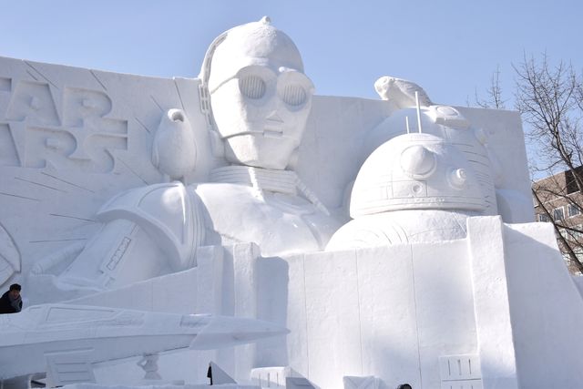 Xウイングに乗れる『スター・ウォーズ』巨大雪像！さっぽろ雪まつり（5枚目）