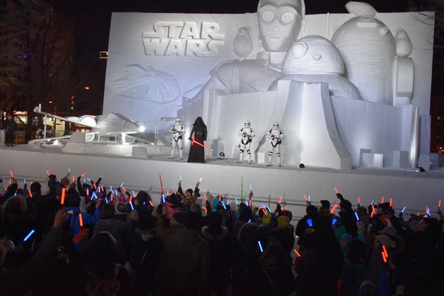 Xウイングに乗れる『スター・ウォーズ』巨大雪像！さっぽろ雪まつり（16枚目）