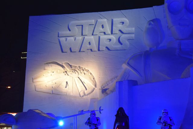 Xウイングに乗れる『スター・ウォーズ』巨大雪像！さっぽろ雪まつり（22枚目）