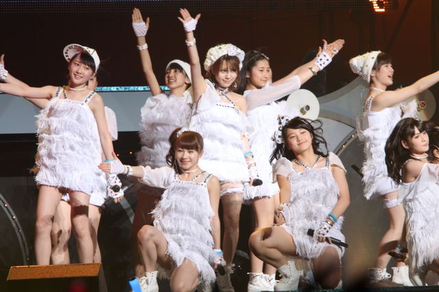 「モーニング娘。コンサートツアー2013春 ミチシゲ☆イレブンSOUL ～田中れいな卒業記念日～ in 日本武道館」フォトギャラリー（10枚目）