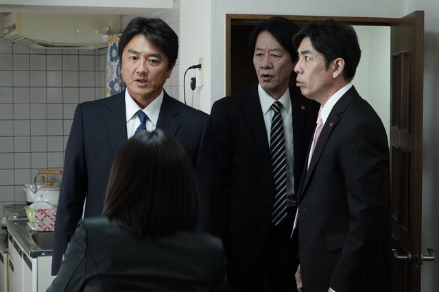 “初代・第三の男”陣川刑事、最後はやっぱり泥酔…「相棒 season22」第3話追加場面写真（5枚目）
