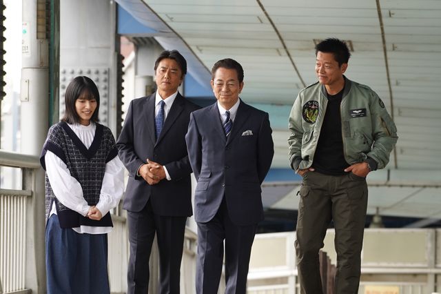 “初代・第三の男”陣川刑事、最後はやっぱり泥酔…「相棒 season22」第3話追加場面写真（6枚目）