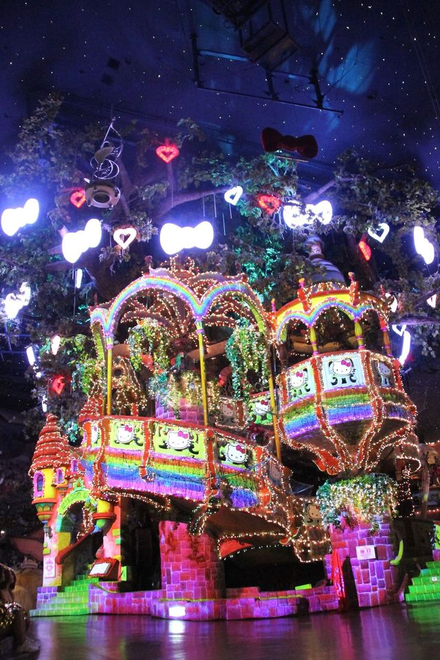 キティちゃん×プロジェクションマッピング！パレードの様子を公開！フォトギャラリー（8枚目）