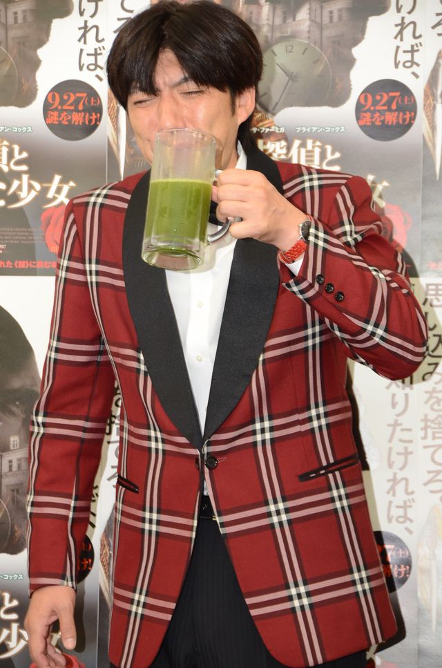 いい顔で罰ゲームの青汁を飲むねづっちに、木曽さんちゅうはニコニコ！フォトギャラリー（5枚目）