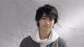 斎藤工＆YOUがCMで“壁ドン”披露！フォトギャラリー（2枚目）