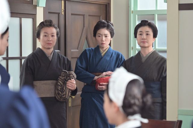 【画像11枚】朝ドラ「風、薫る」院長（筒井道隆）らの冷ややかな視線…第31回場面写真（5枚目）
