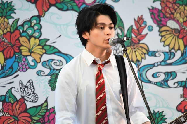 佐野勇斗、世良公則＆上江洌清作とともに熱唱！映画『小さな恋のうた』×「はいさいFESTA」（4枚目）